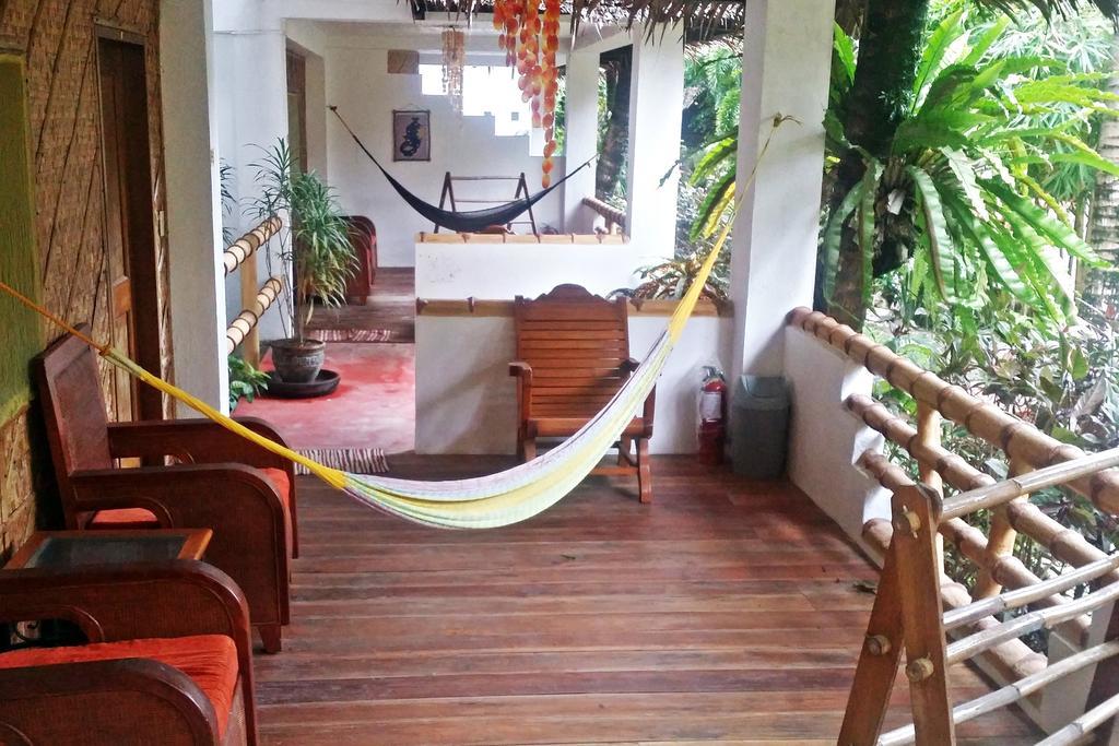 Bamboo Bungalows Resthouse Balabag  Δωμάτιο φωτογραφία