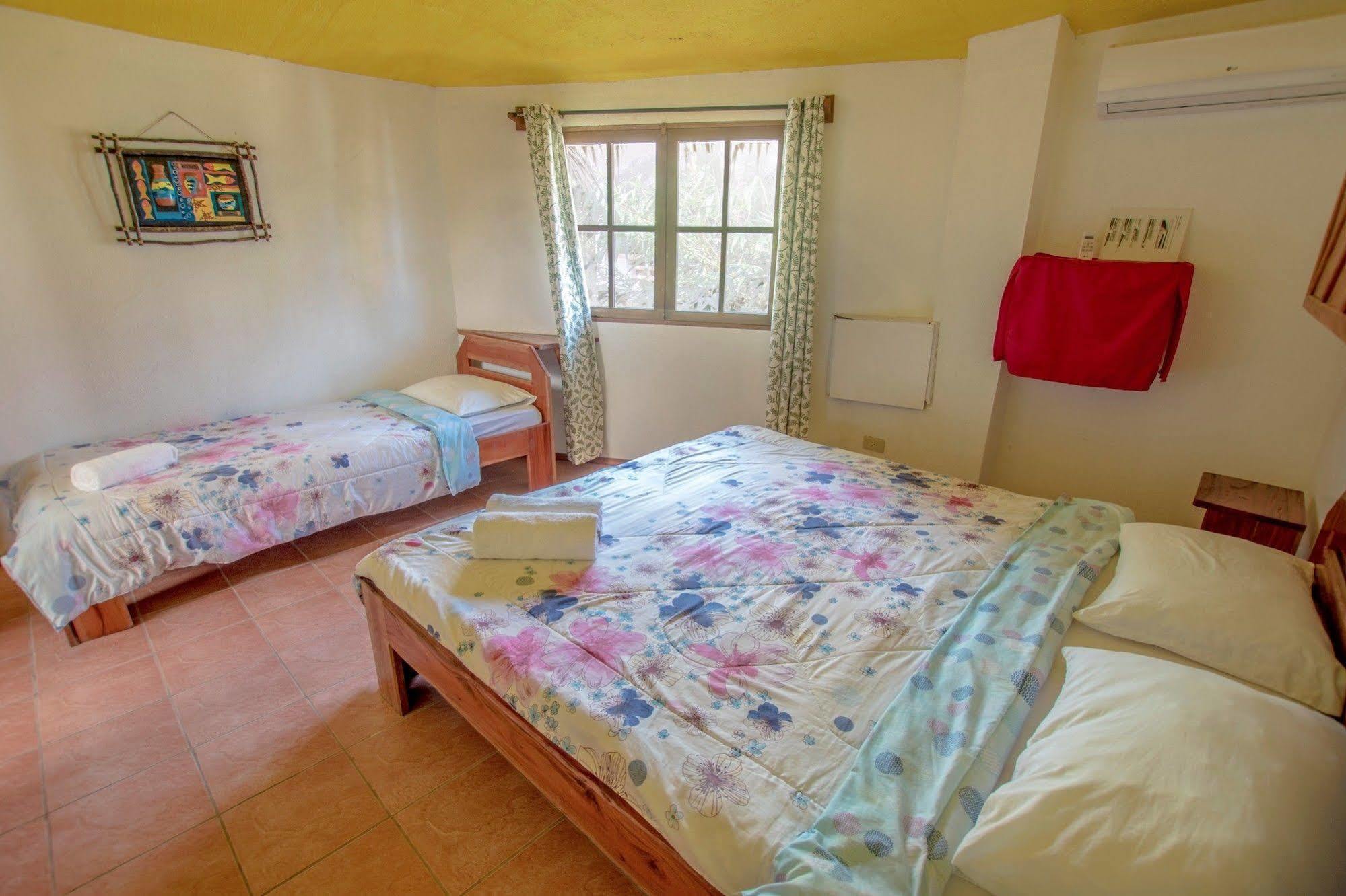 Bamboo Bungalows Resthouse Balabag  Εξωτερικό φωτογραφία