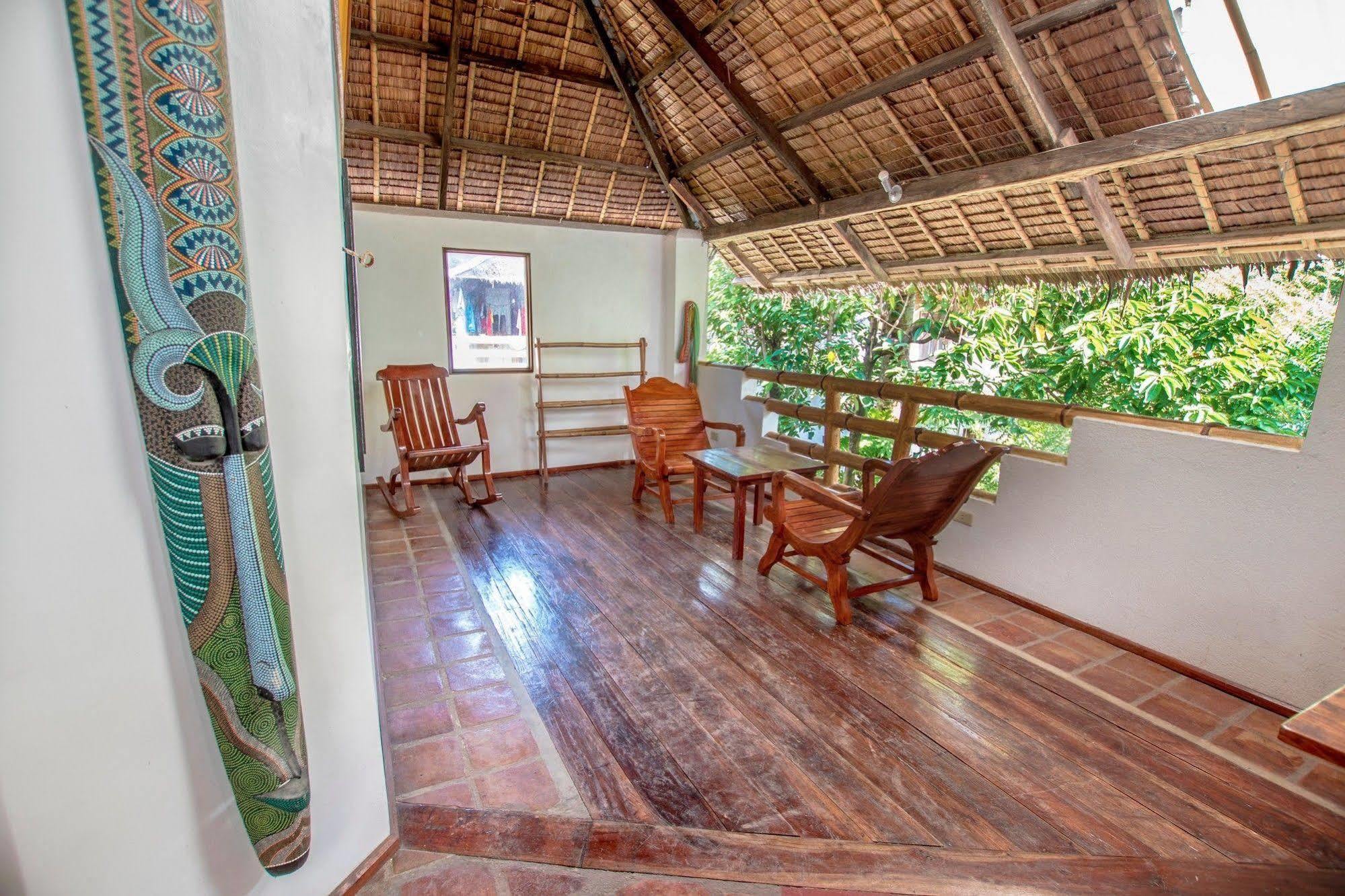 Bamboo Bungalows Resthouse Balabag  Εξωτερικό φωτογραφία