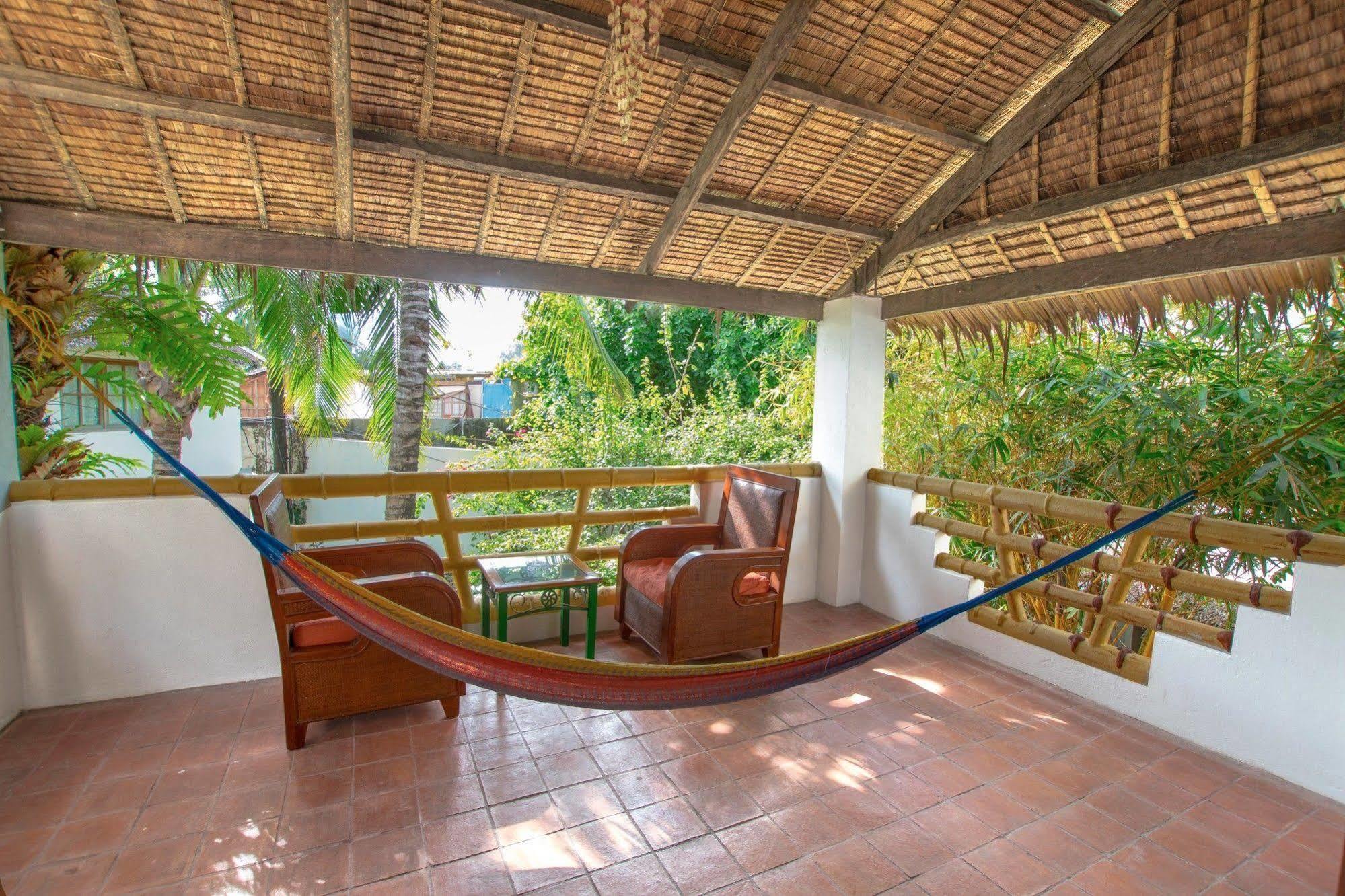 Bamboo Bungalows Resthouse Balabag  Εξωτερικό φωτογραφία