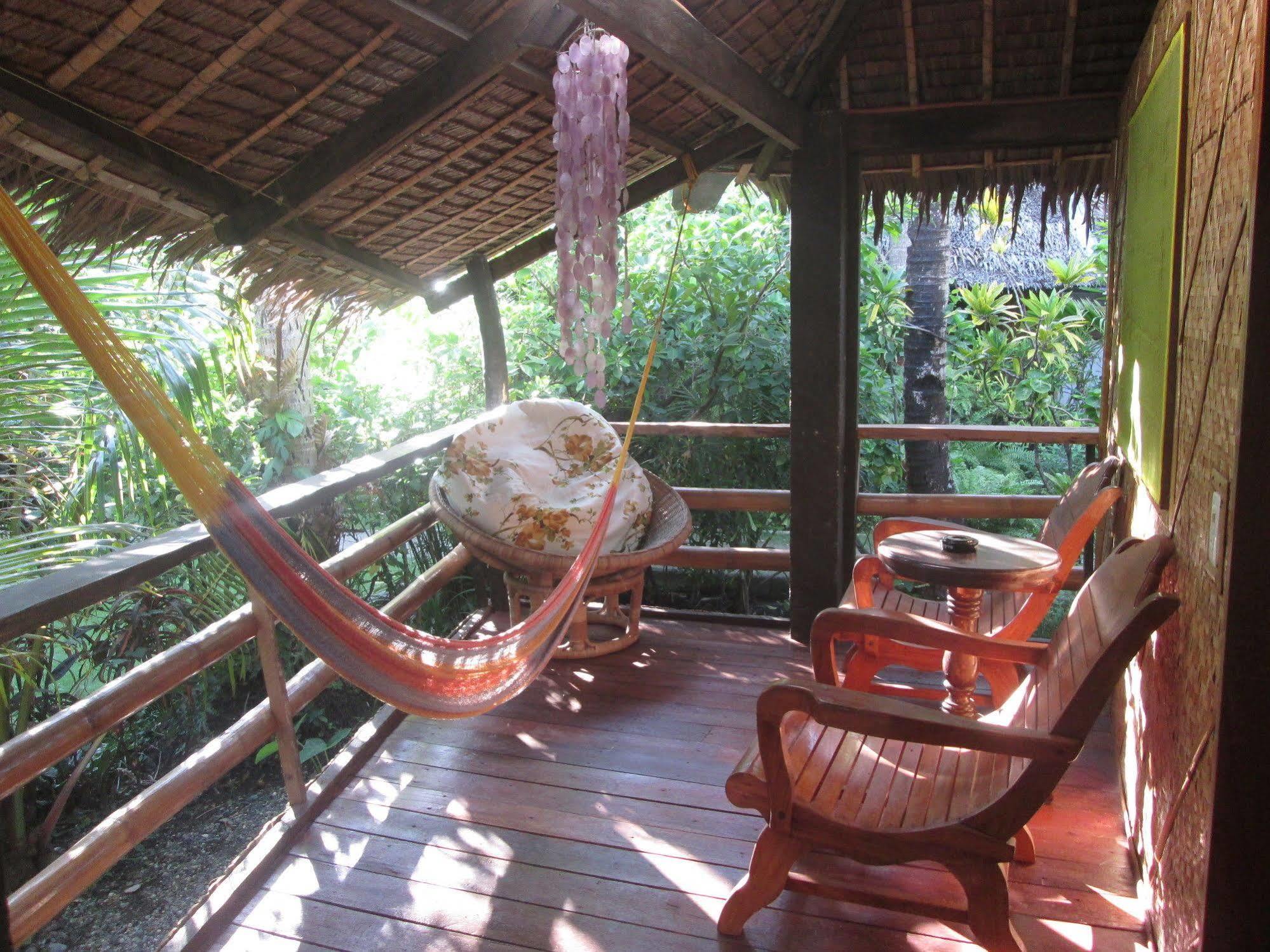 Bamboo Bungalows Resthouse Balabag  Εξωτερικό φωτογραφία